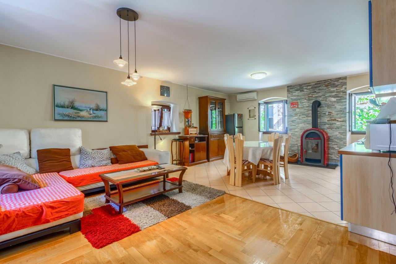 דירות Old Stone House St Lawrence In The Heart Of Sibenik'S Old Town מראה חיצוני תמונה